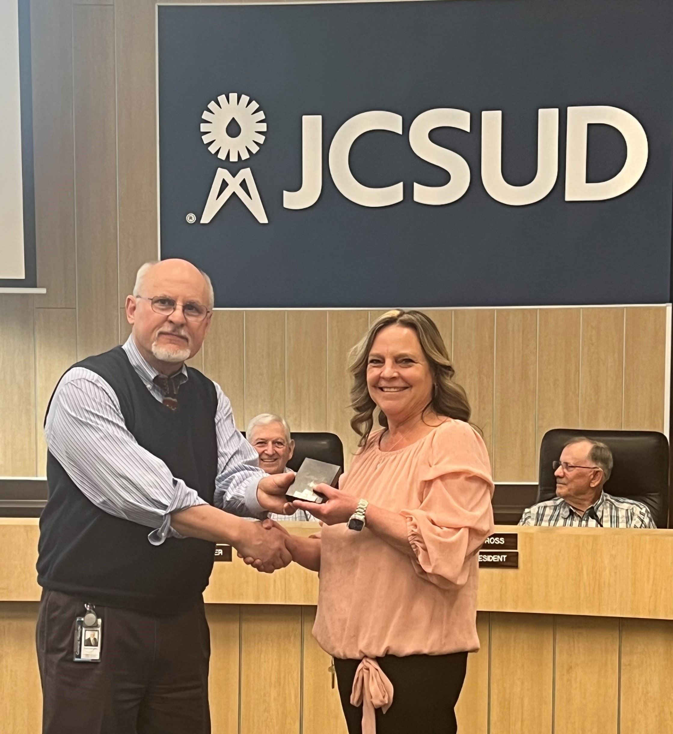 JCSUD Employee Kellie cook receiving her employee pin